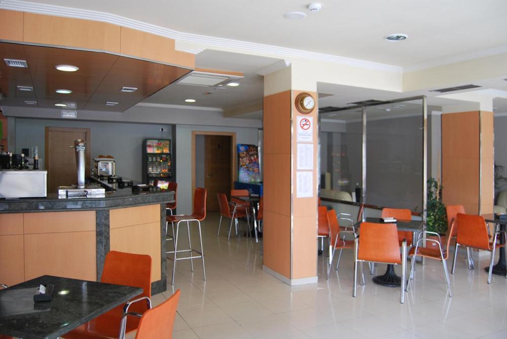 Hotel Plaza Portonovo Bagian luar foto
